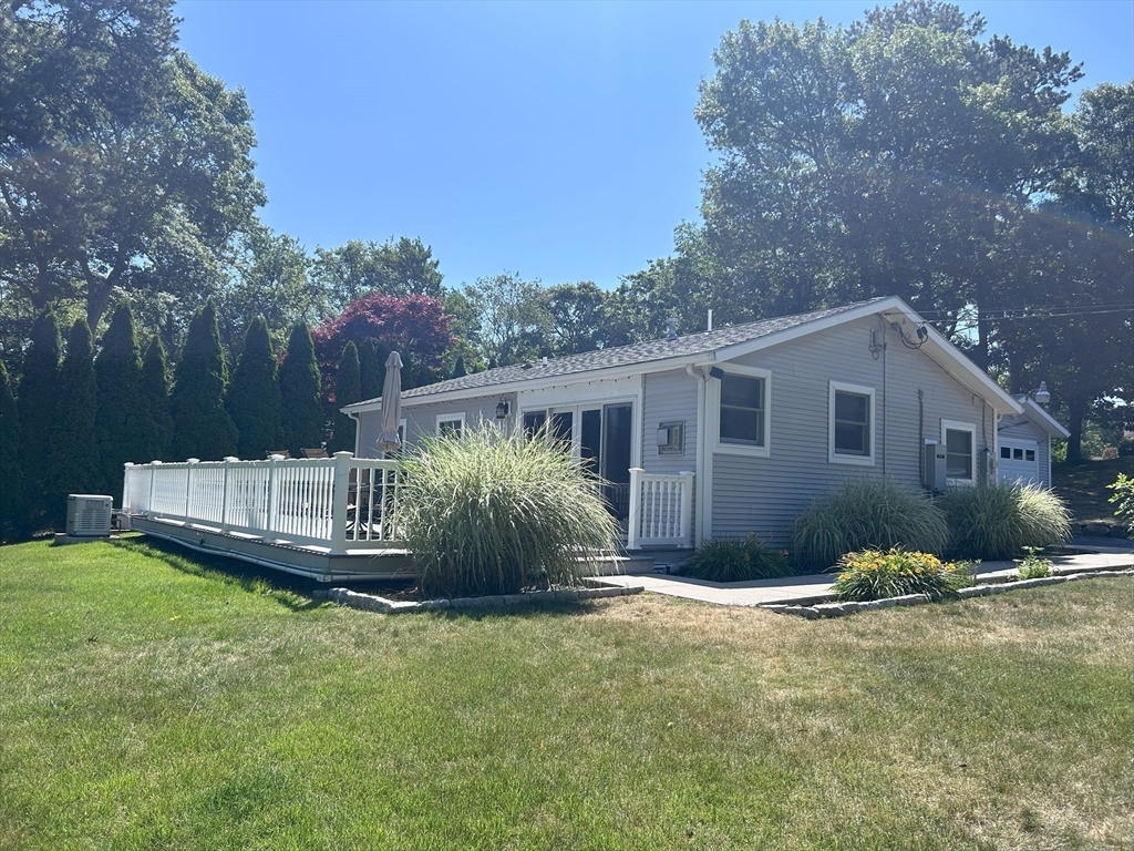 17 Maple St