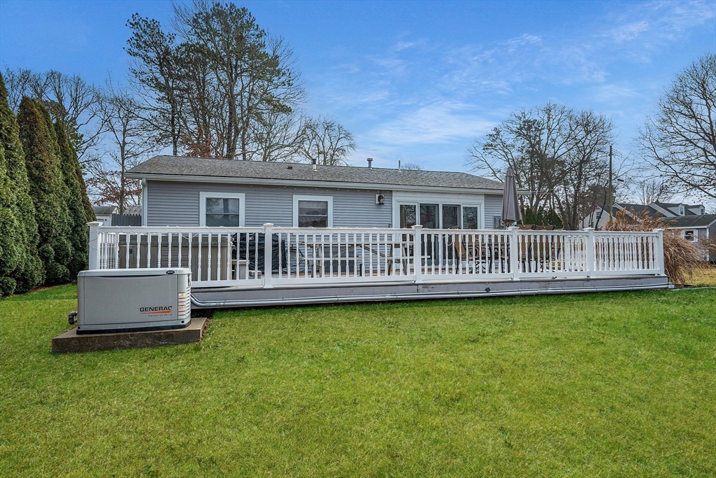17 Maple St