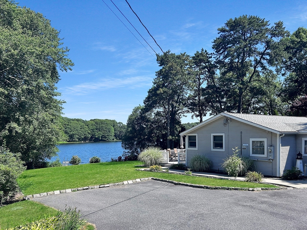 17 Maple St