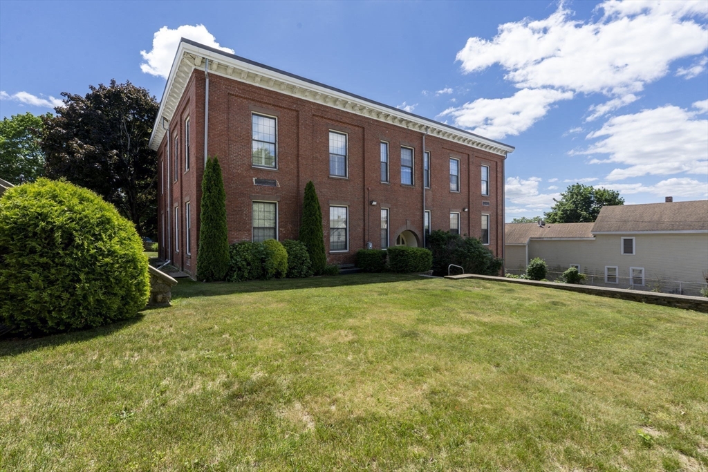 40 School Street 4