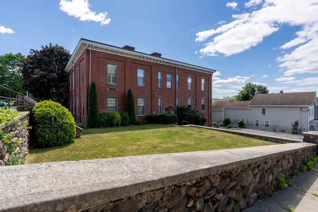 40 School Street 4