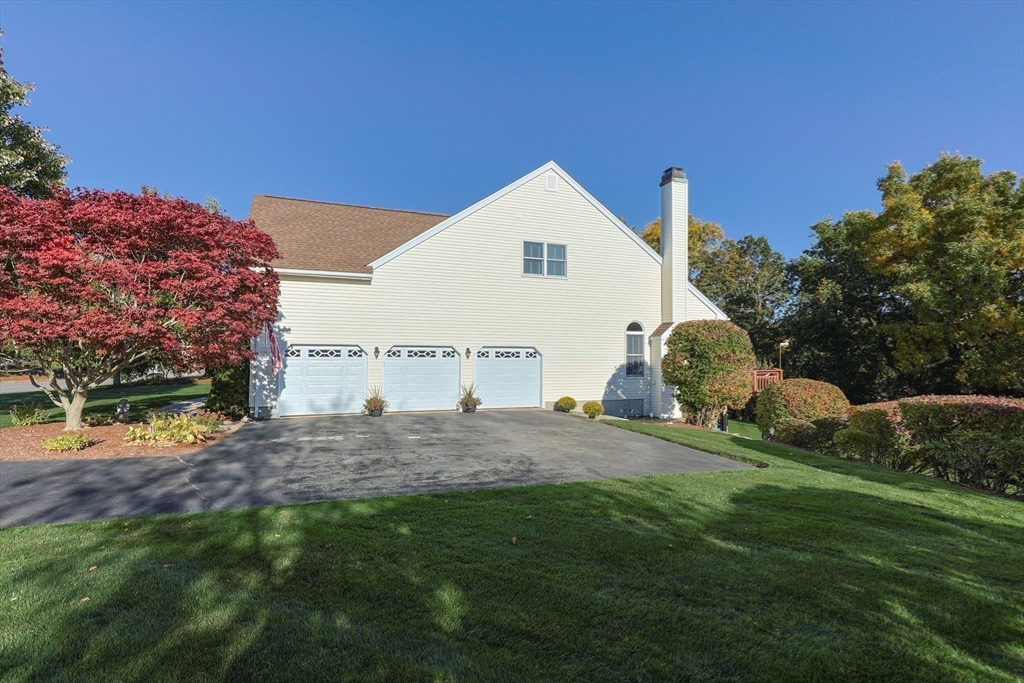 256 Robert Road