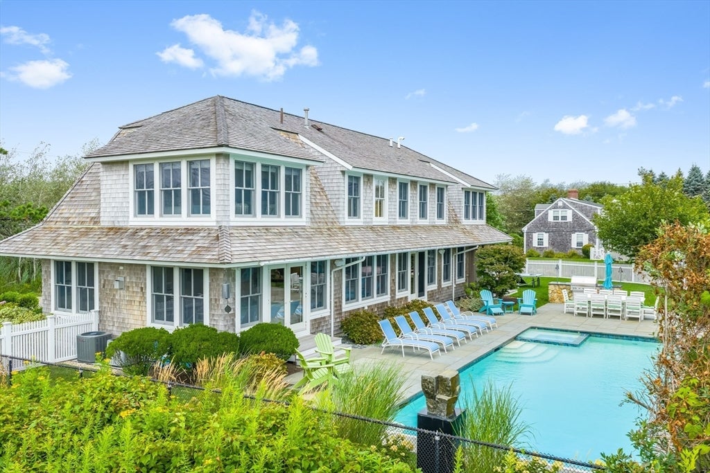 101 Morris Island Rd