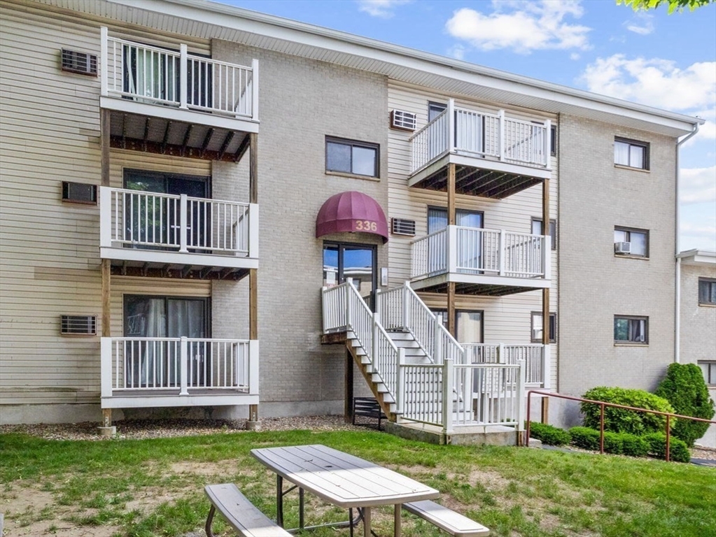 336 E Main St 20