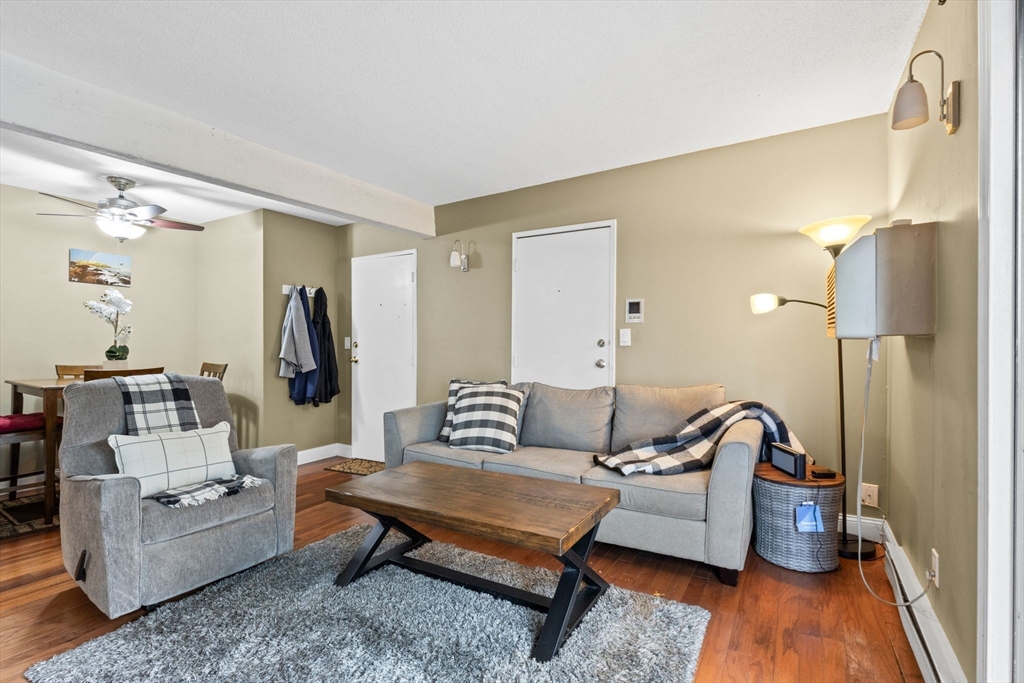 336 E Main St 20