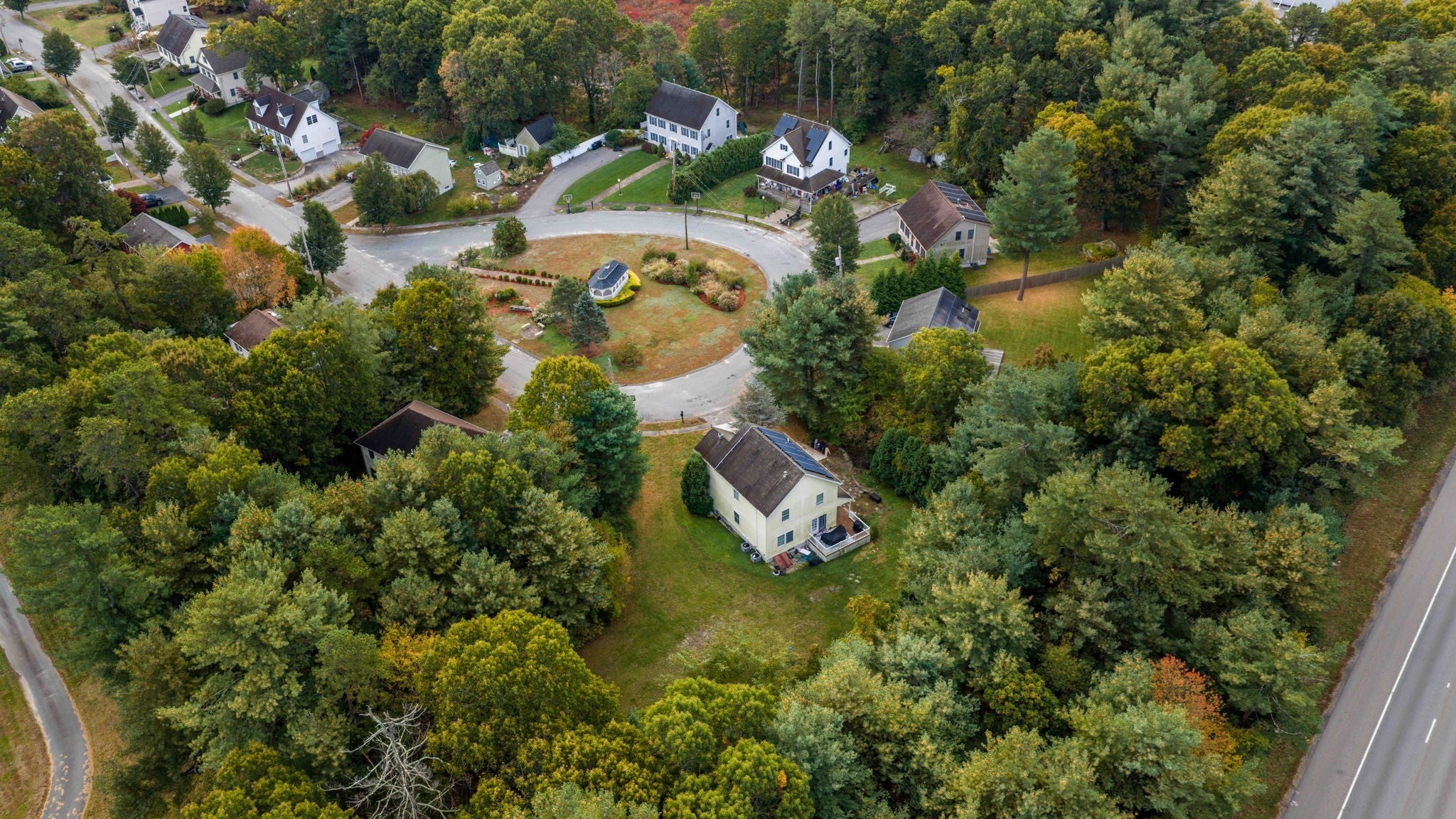 22 Freemens Cir, Freetown, MA Photo #32