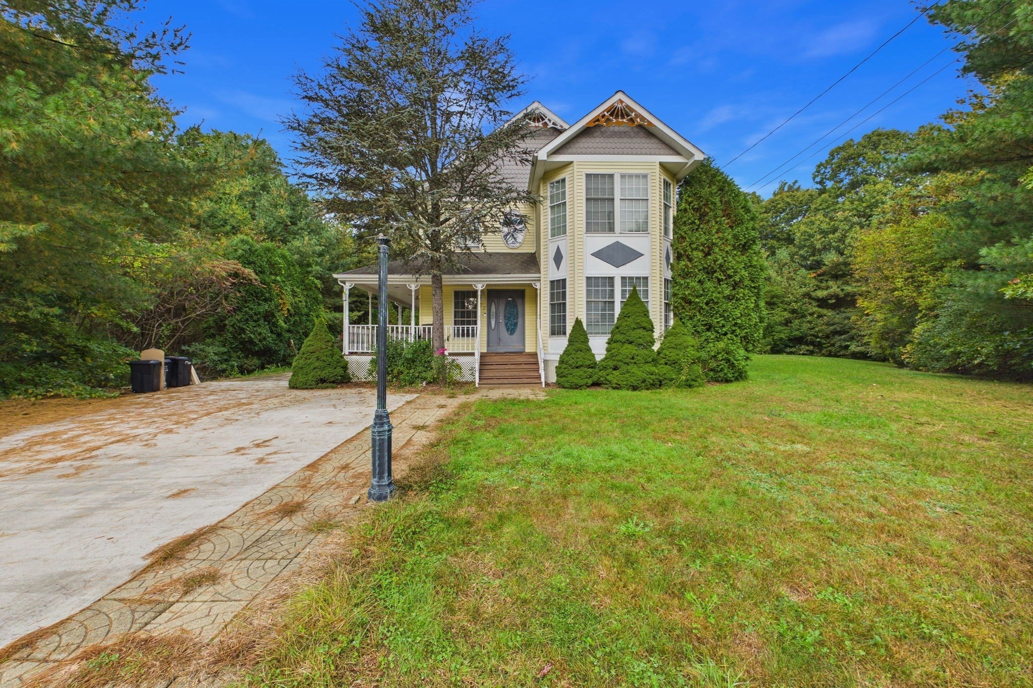 22 Freemens Cir