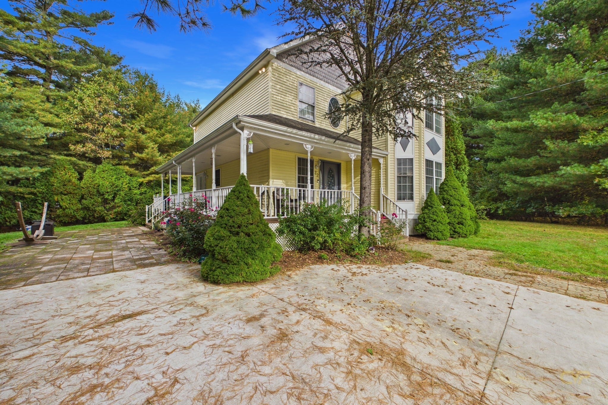 22 Freemens Cir