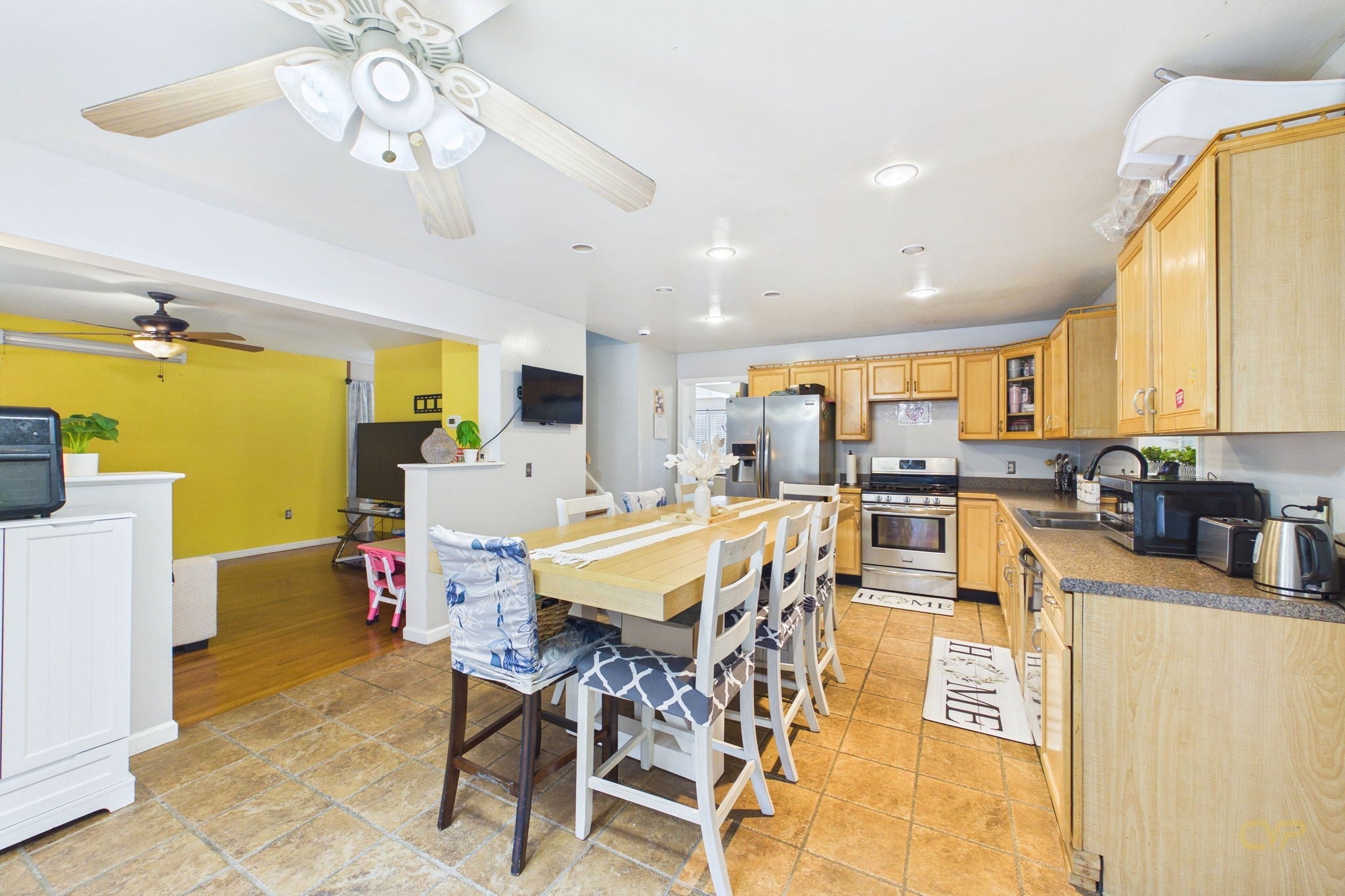 22 Freemens Cir, Freetown, MA Photo #18