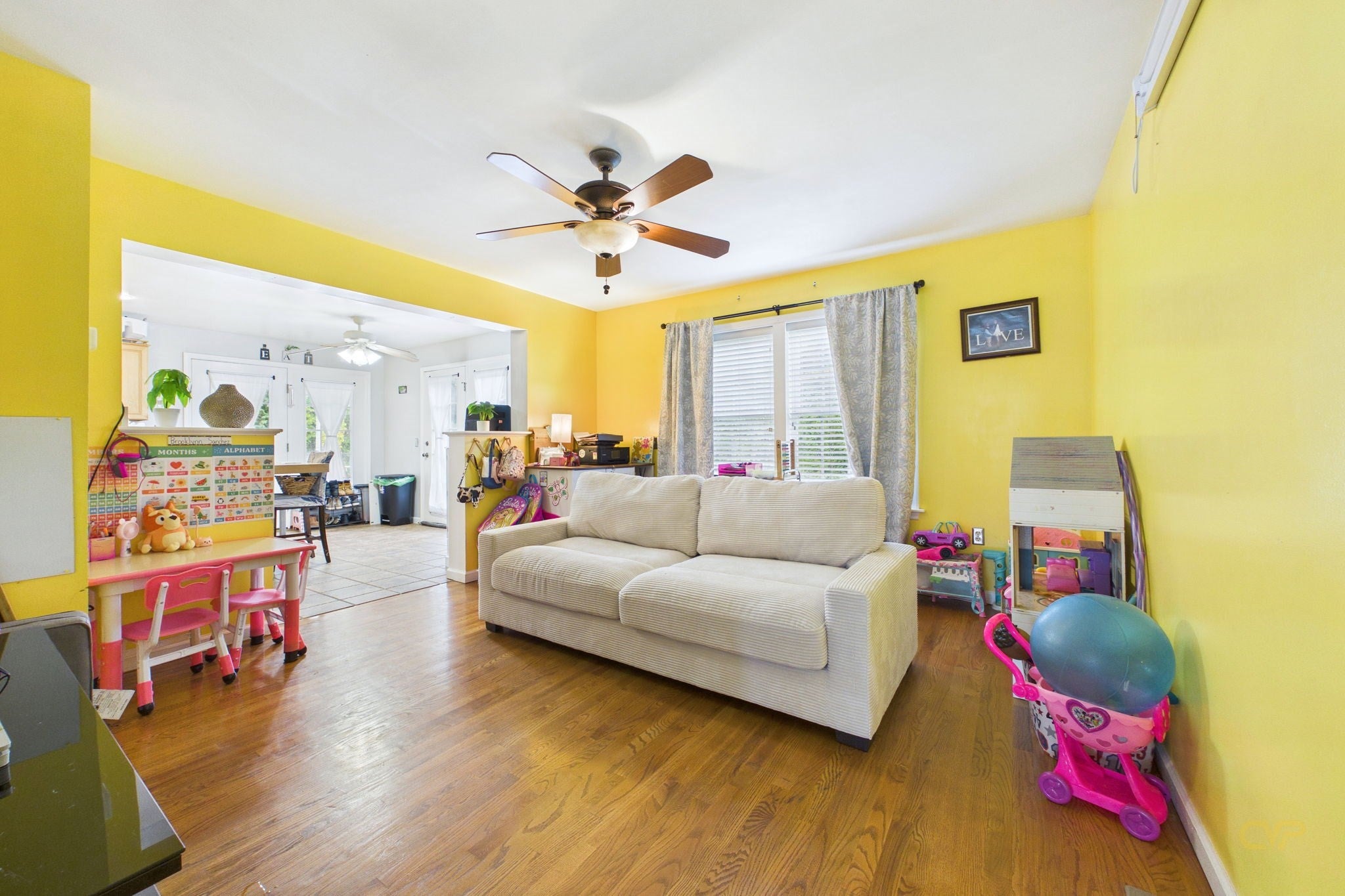 22 Freemens Cir, Freetown, MA Photo #12