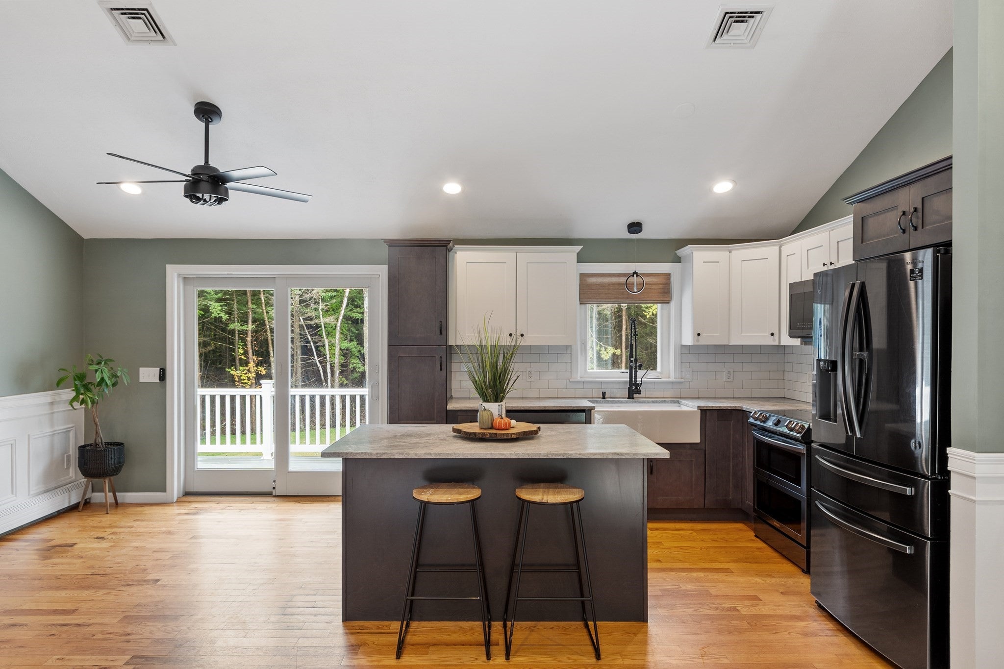 365 E Rindge Rd