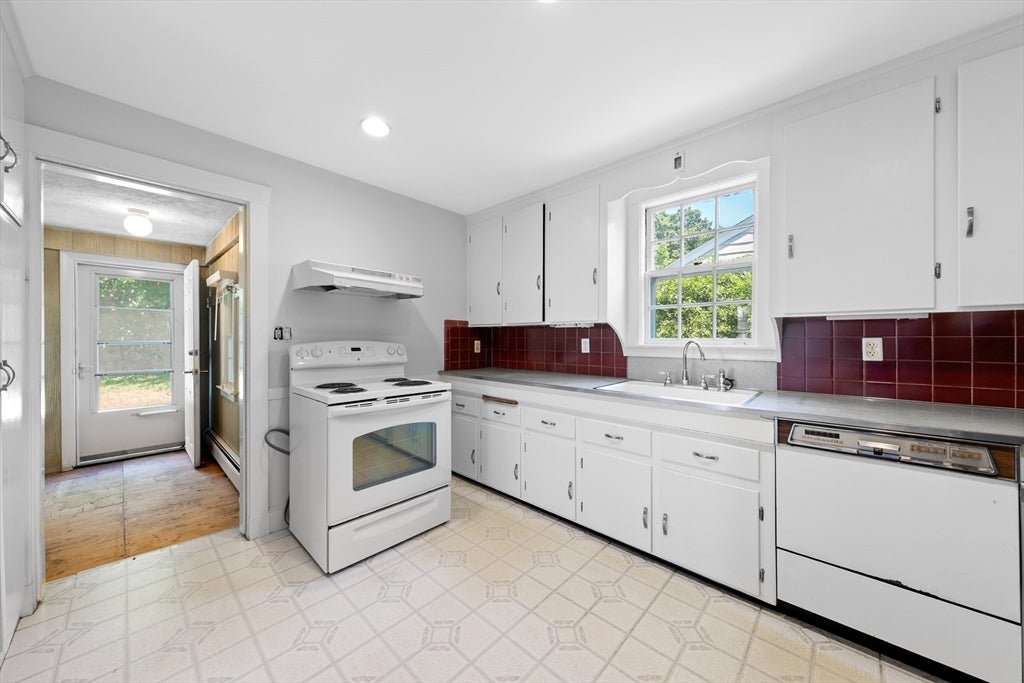 48 Marilyn Rd, Milton, MA, 48 Marilyn Rd, Milton, MA Photo #14