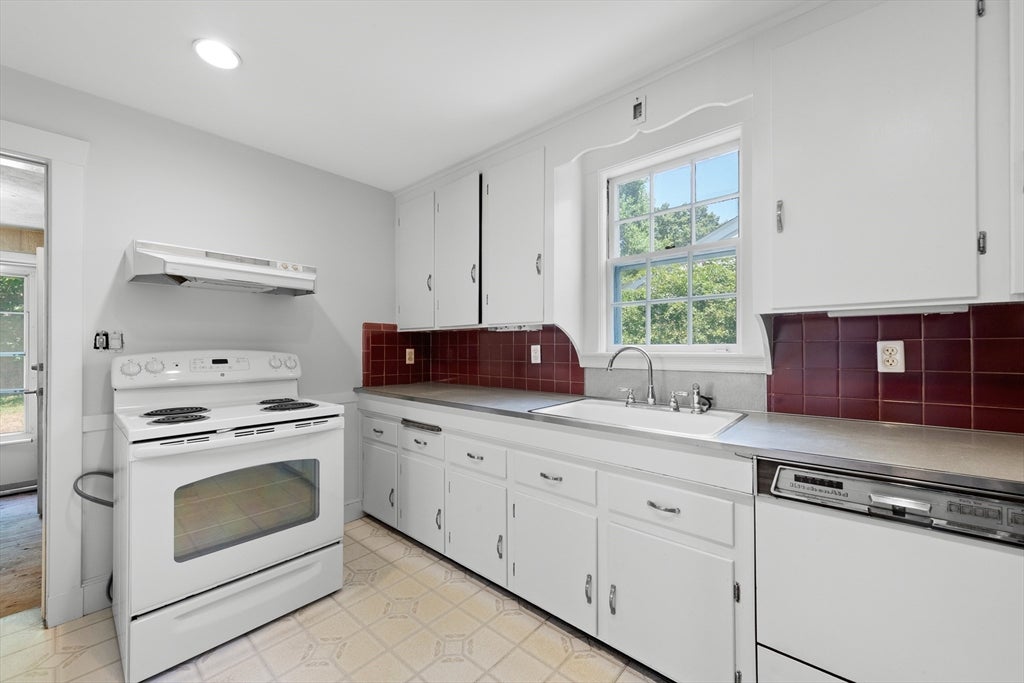 48 Marilyn Rd, Milton, MA, 48 Marilyn Rd, Milton, MA Photo #17