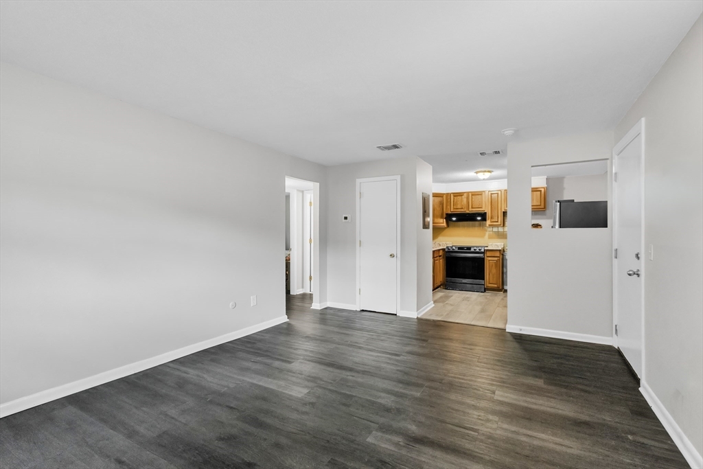 176 Maple Ave 7-1