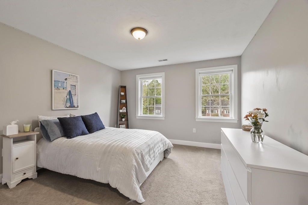 10 West St, Wilmington, MA Photo #22