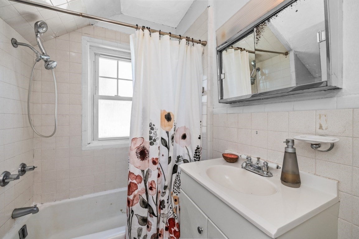 69 Foss St, Medford, MA Photo #15