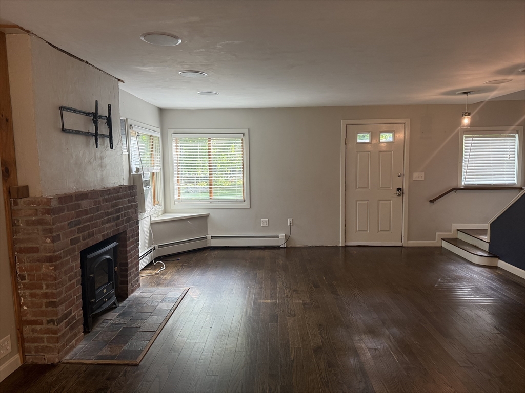 166 Purchase St