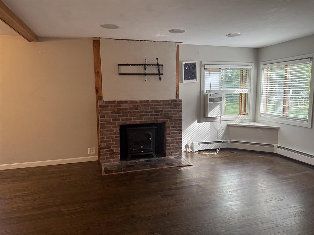 166 Purchase St