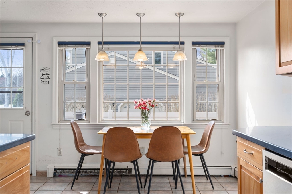 Natick, Massachusetts 01760, United States, 4 Bedrooms Bedrooms, ,3 BathroomsBathrooms,Residential,Active,174253