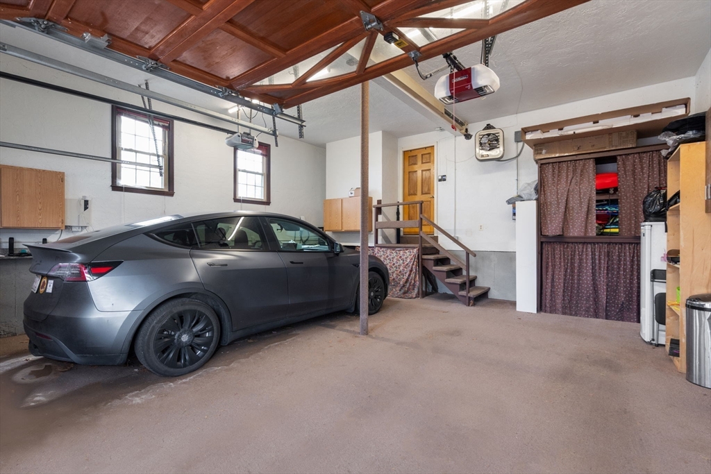 Natick, Massachusetts 01760, United States, 4 Bedrooms Bedrooms, ,3 BathroomsBathrooms,Residential,Active,174253