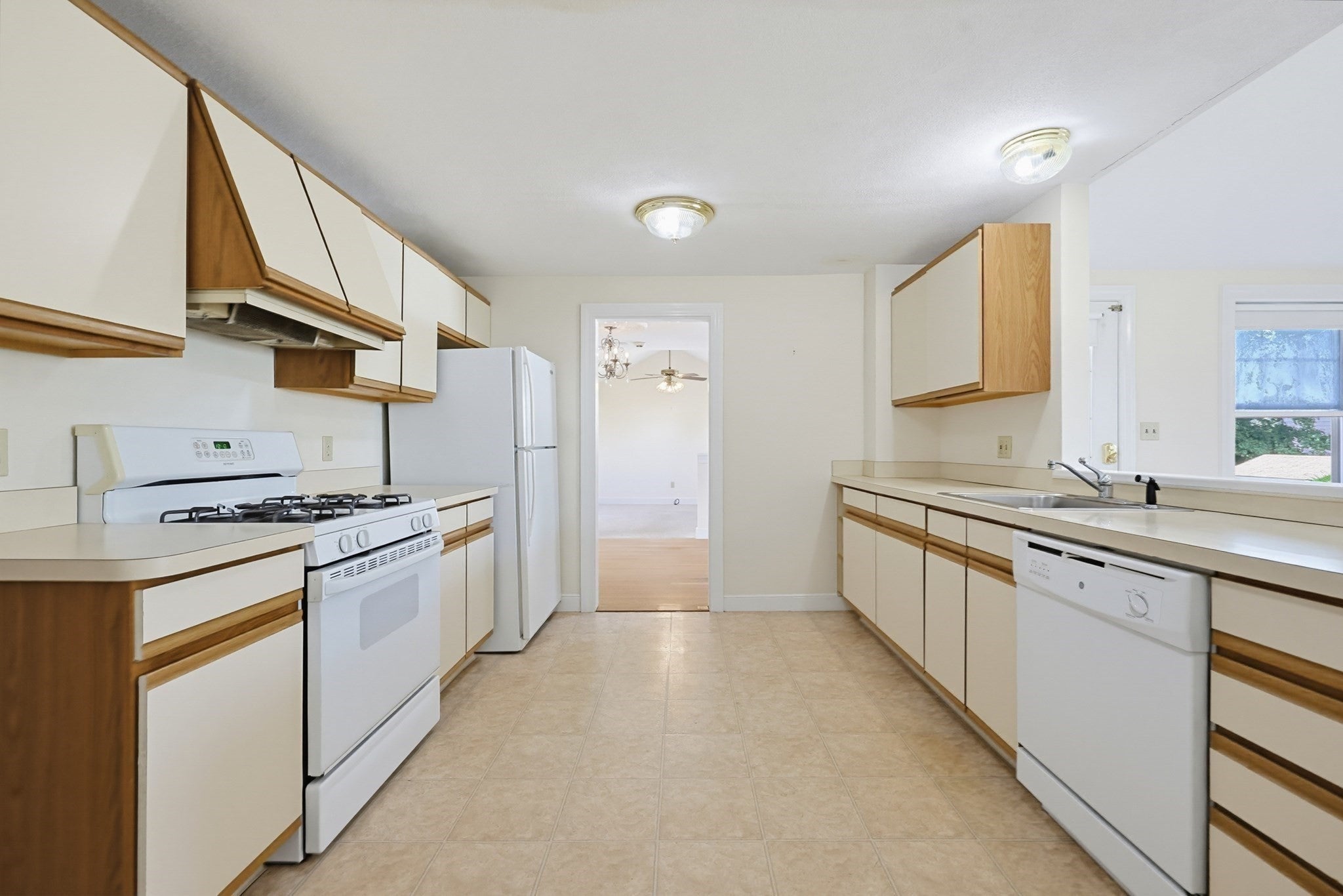 71 Parker Ave, Newton, MA Photo #9