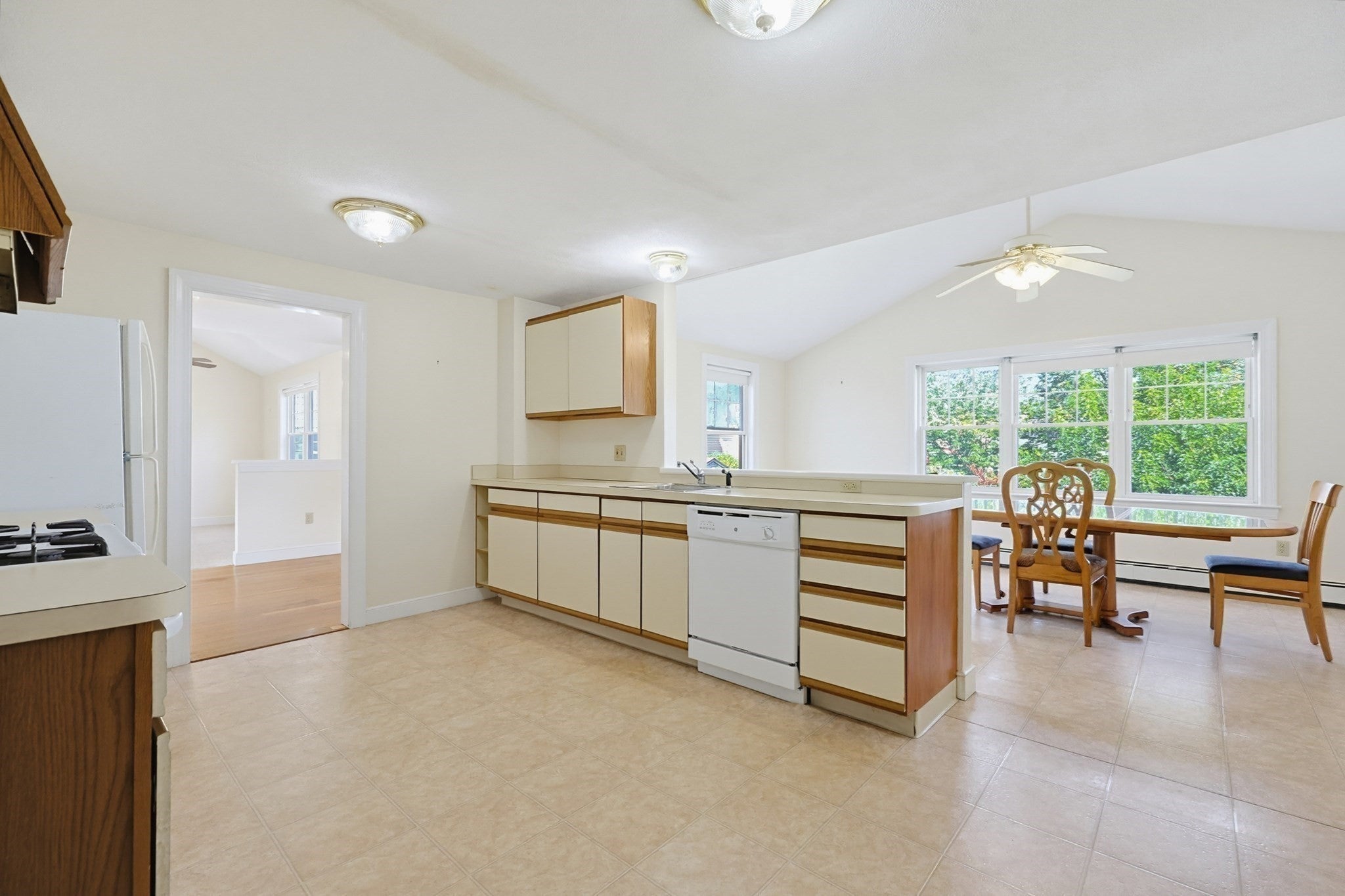 71 Parker Ave, Newton, MA Photo #7