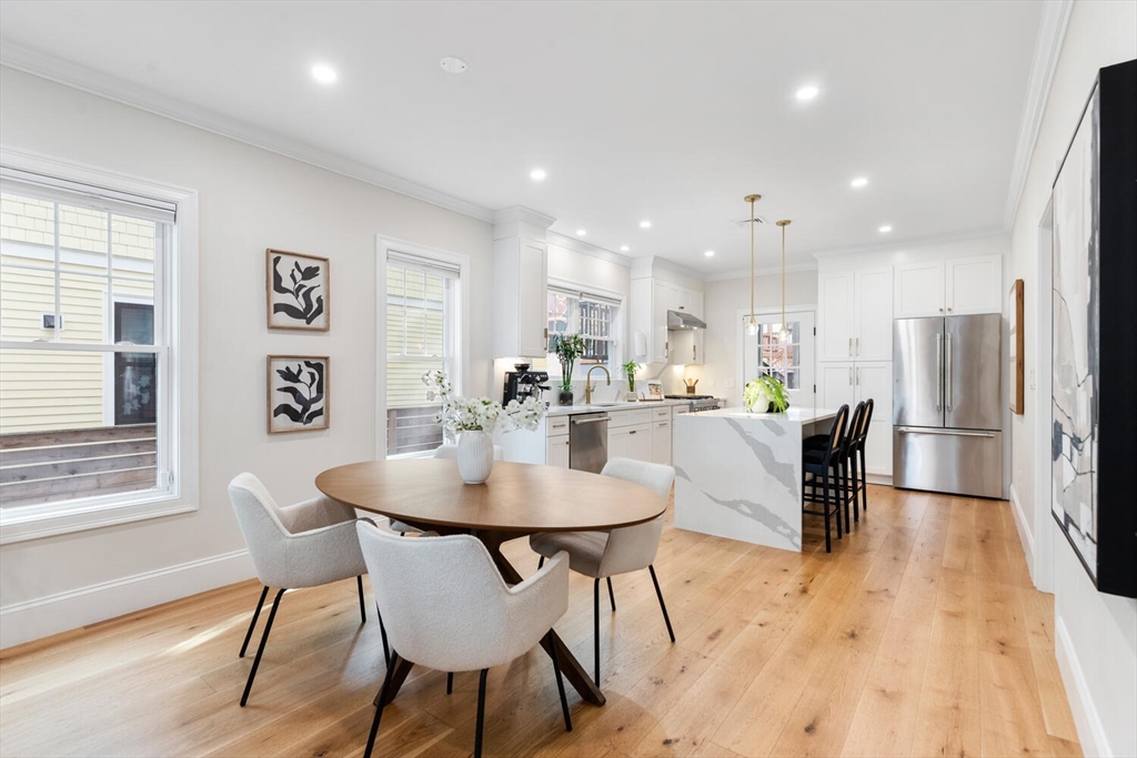 12-14 Norumbega St 12