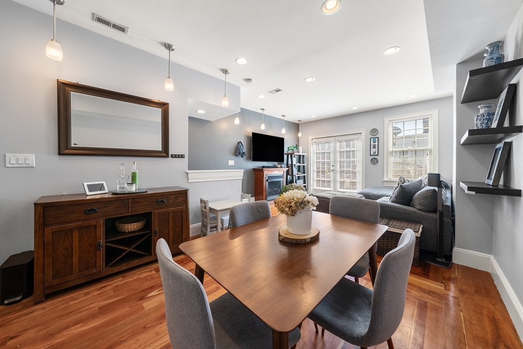 435 W 4th Street 2
