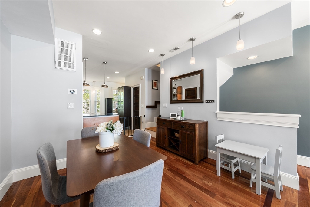 435 W 4th Street 2