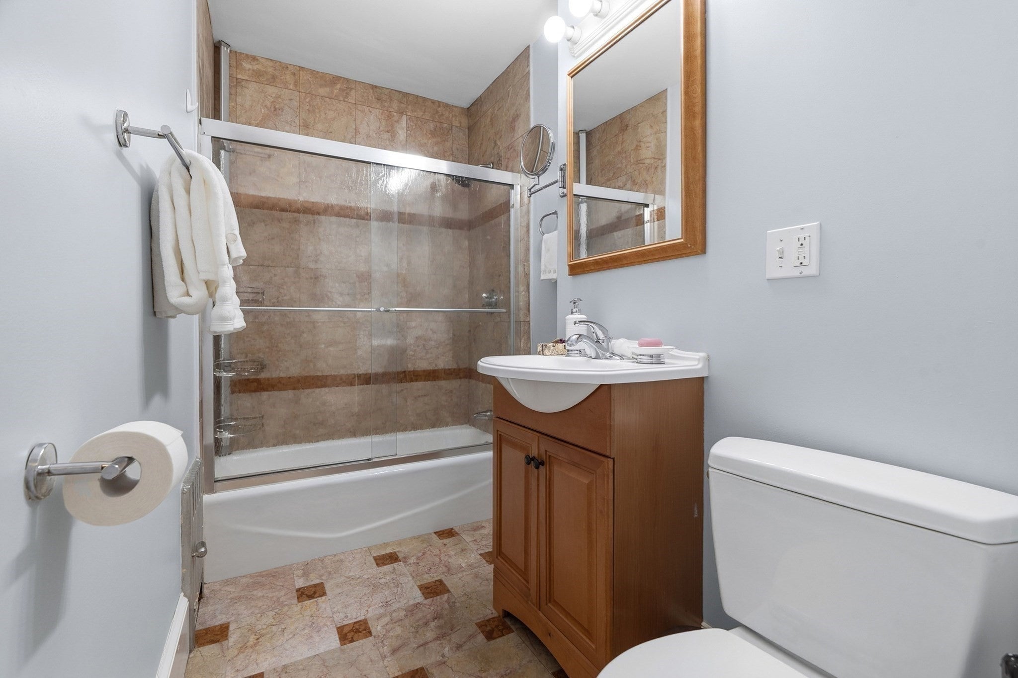 73 Highland St #4, Waltham, MA, 73 Highland St #4, Waltham, MA Photo #13