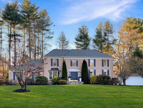 48 Dover Circle Franklin MA 02038