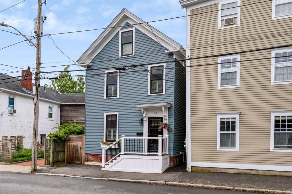 68 Milk St