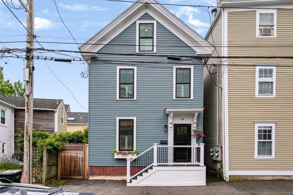 68 Milk St