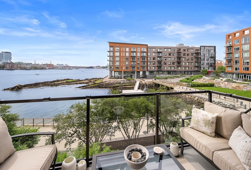 45 Lewis St 214