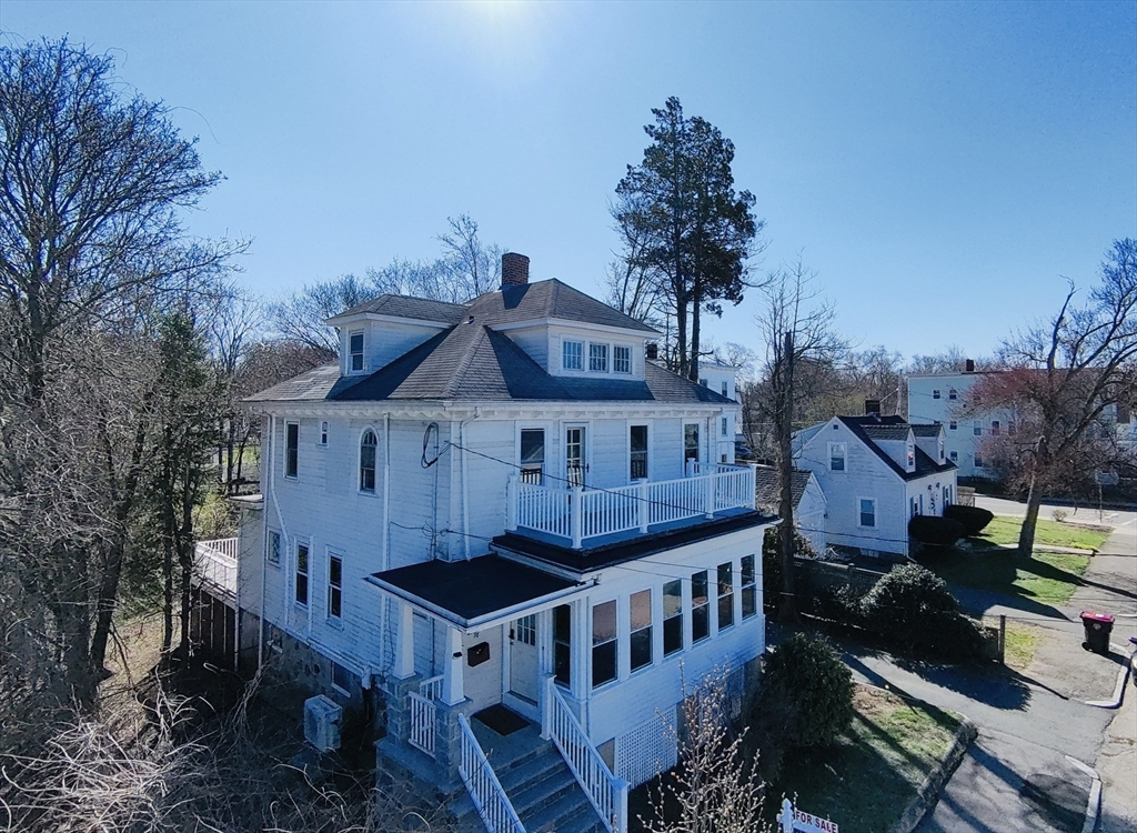 76 Belmont Ave