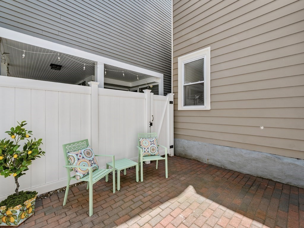 18R Polk Street