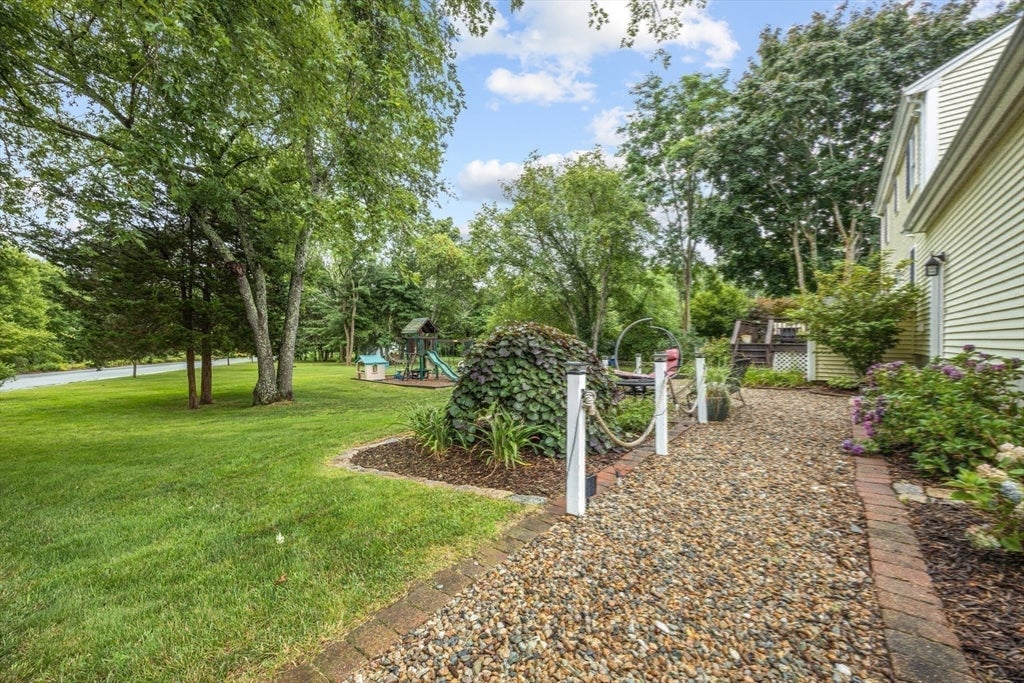 2 Bettys Neck Rd, Lakeville, MA, 2 Bettys Neck Rd, Lakeville, MA Photo #33