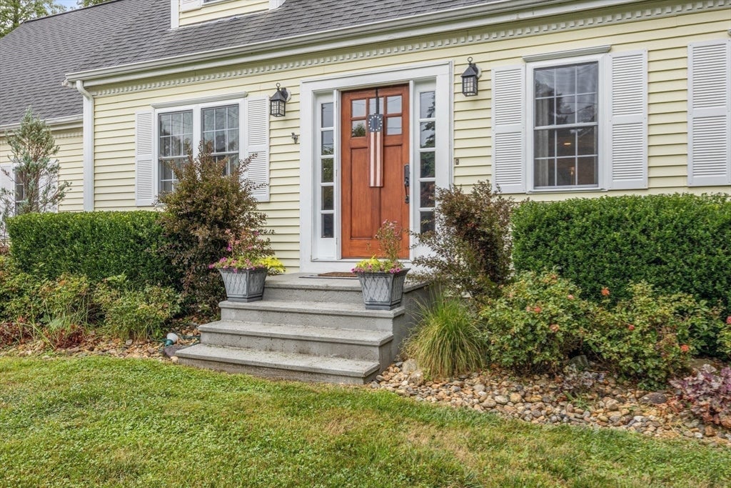 2 Bettys Neck Rd, Lakeville, MA, 2 Bettys Neck Rd, Lakeville, MA Photo #32