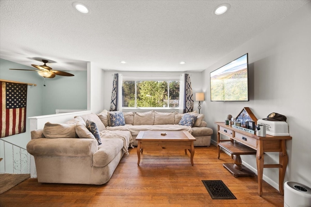 67 Fosdick Rd, Carver, MA Photo #5