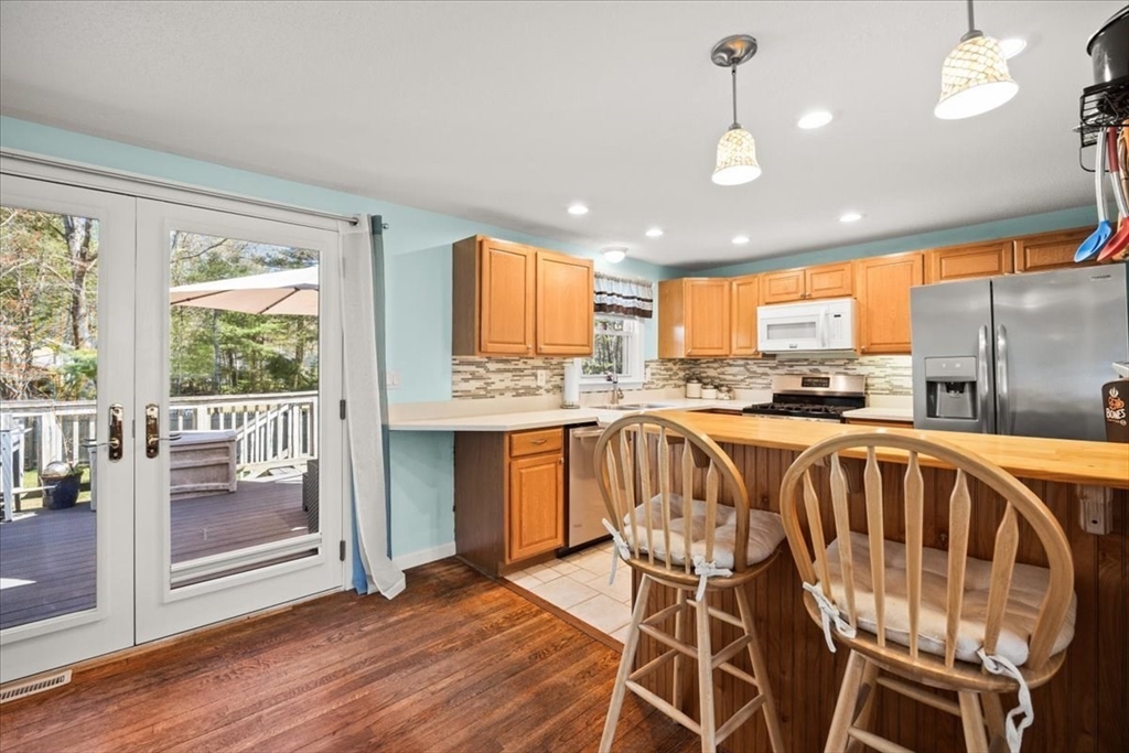 67 Fosdick Rd, Carver, MA Photo #10