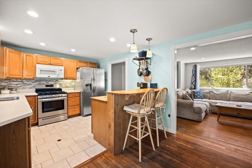 67 Fosdick Rd, Carver, MA Photo #11