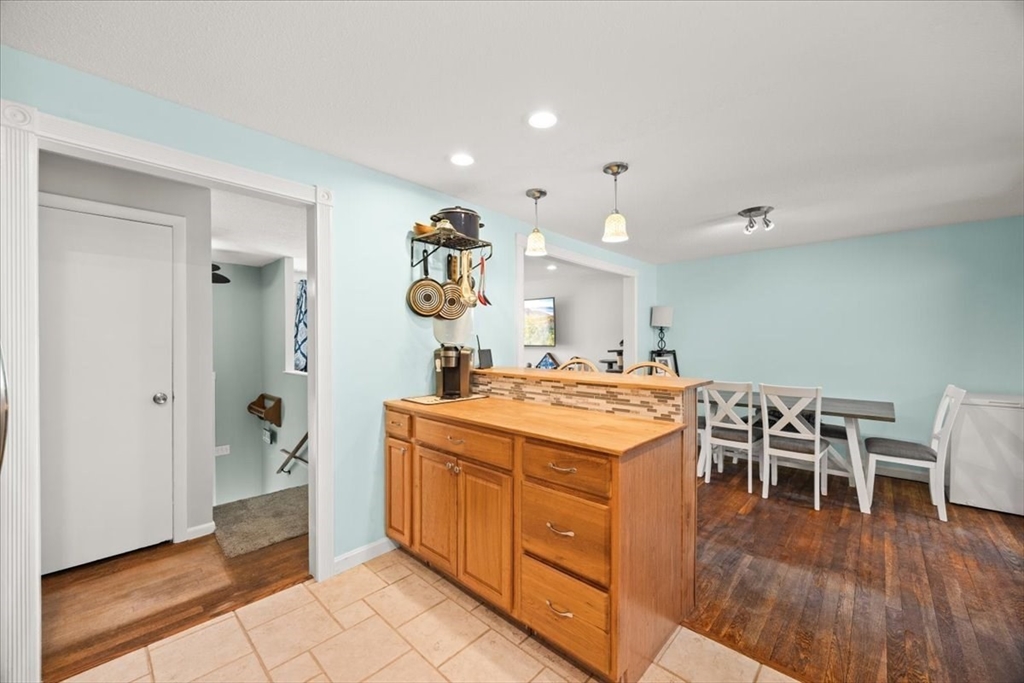 67 Fosdick Rd, Carver, MA Photo #12