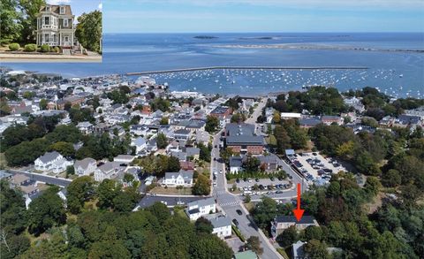 38 Russell St 4 Plymouth MA 02360