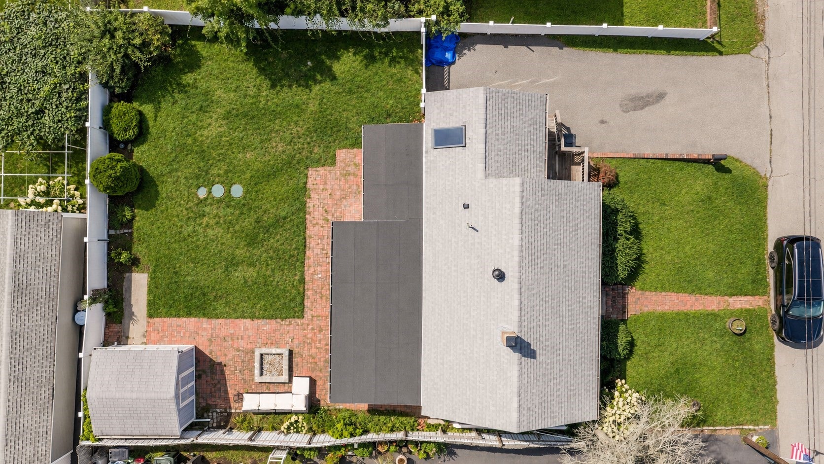 38 Little Neck Ave