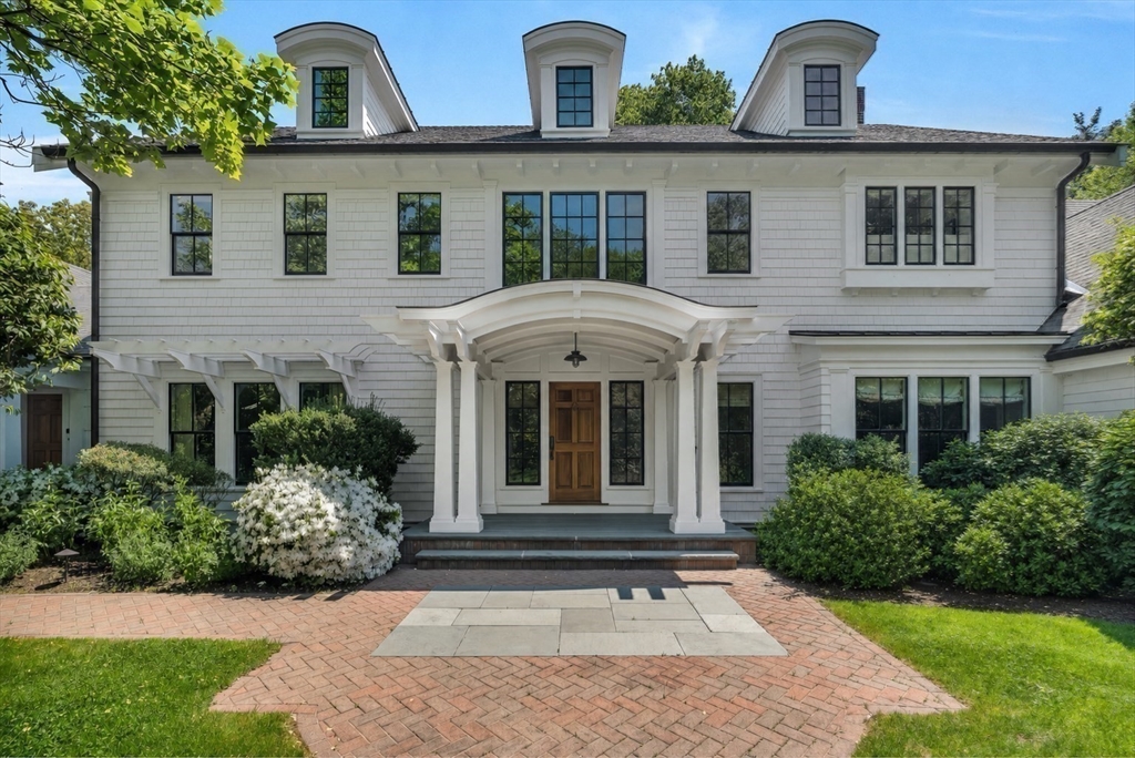 10 Chandler Circle