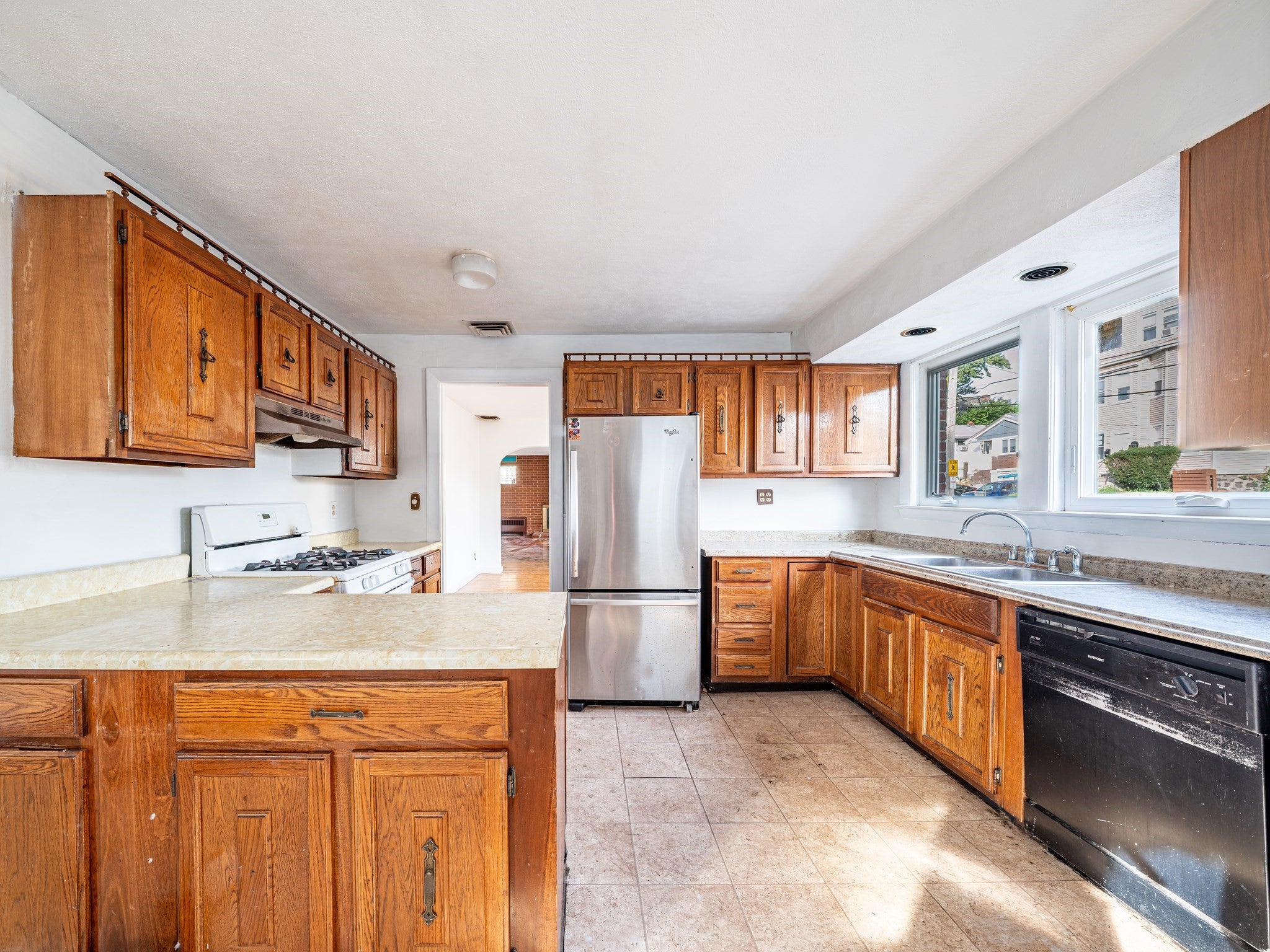 44 Essex St, Revere, MA Photo #9