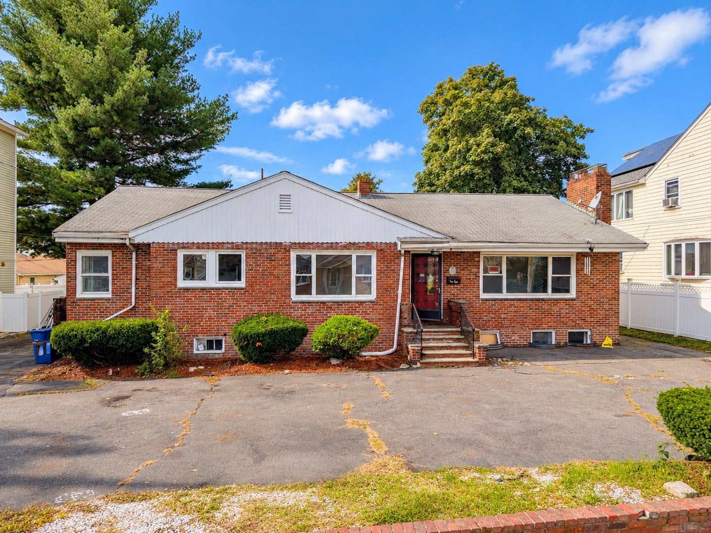 Photo of 44 Essex St, Revere, MA
