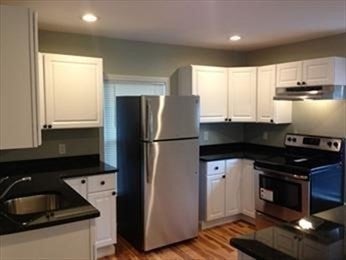 32 Roundy St #1, Beverly, MA, 32 Roundy St #1, Beverly, MA Photo #4
