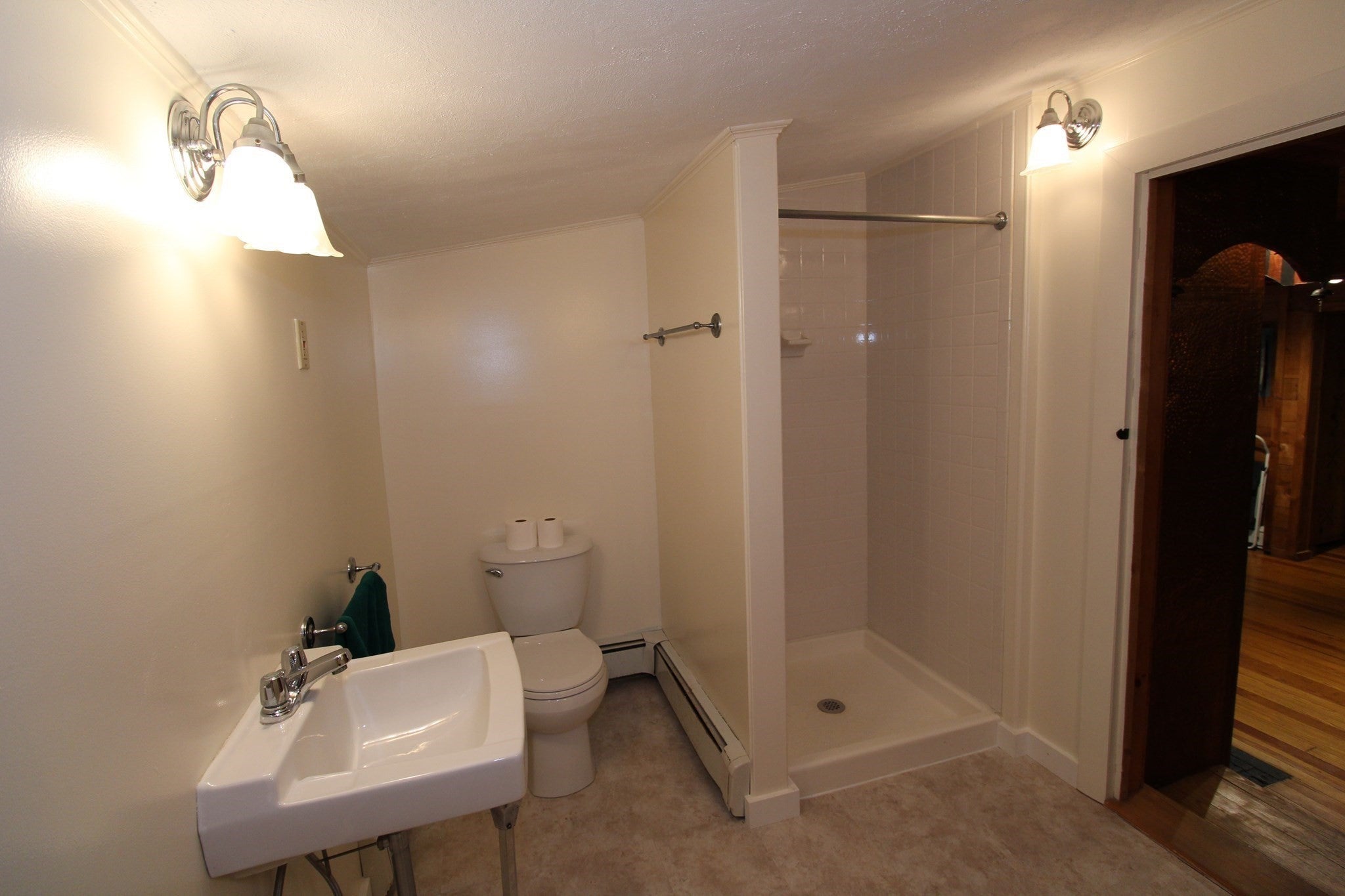 49 Woodward Avenue, Gloucester, MA Photo #8