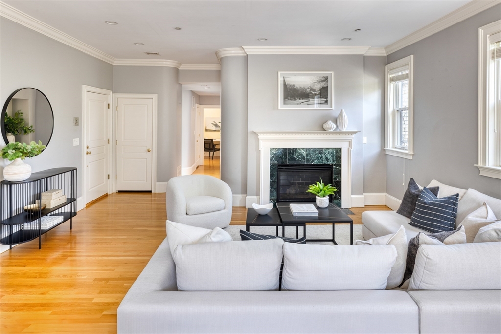 364-366 Tappan Street 3